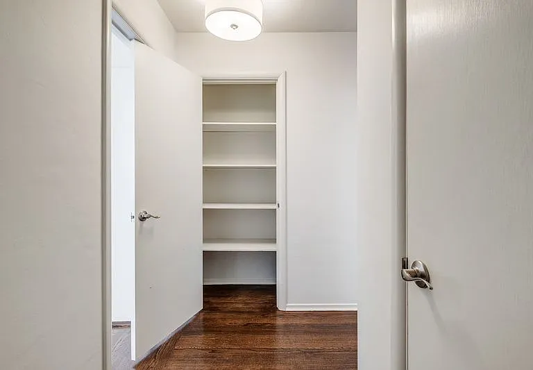 2000 Greenwich St #9 — Photo 11
