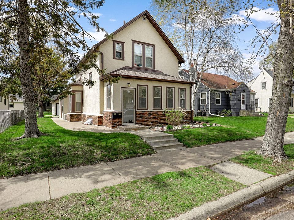 1st image of 328 10th Ave S
