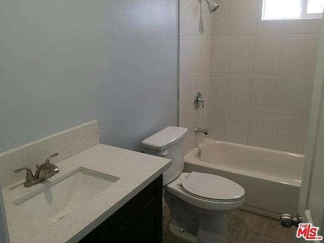 2nd image of 1275 1/2 5th Ave