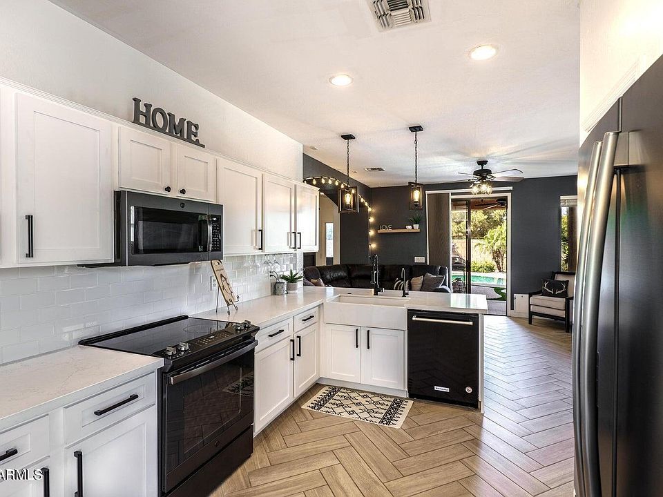 1st image of 6838 S SUNNYVALE Avenue