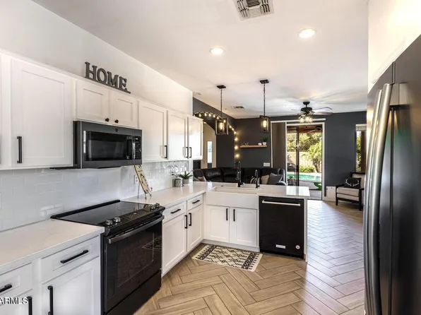 6838 S SUNNYVALE Avenue, Gilbert, AZ 85298