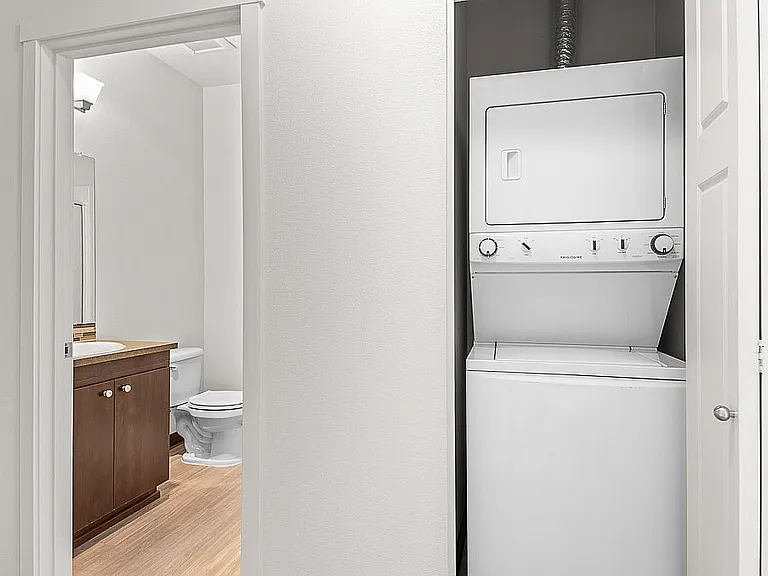 Element 170 Apartments — Photo 28