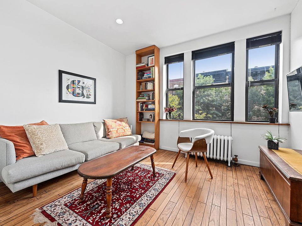 1st image of 925 Union St APT 3J