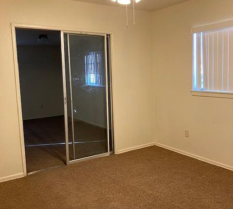 3rd image of 73267 Sun Valley Dr