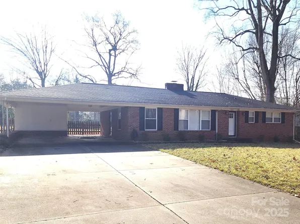 432 Virginia Ave, Statesville, NC 28677