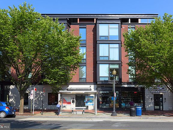 3rd image of 801 Virginia Ave SE Unit 206