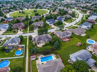 7867 Marquette Dr N, Tinley Park, IL 60477