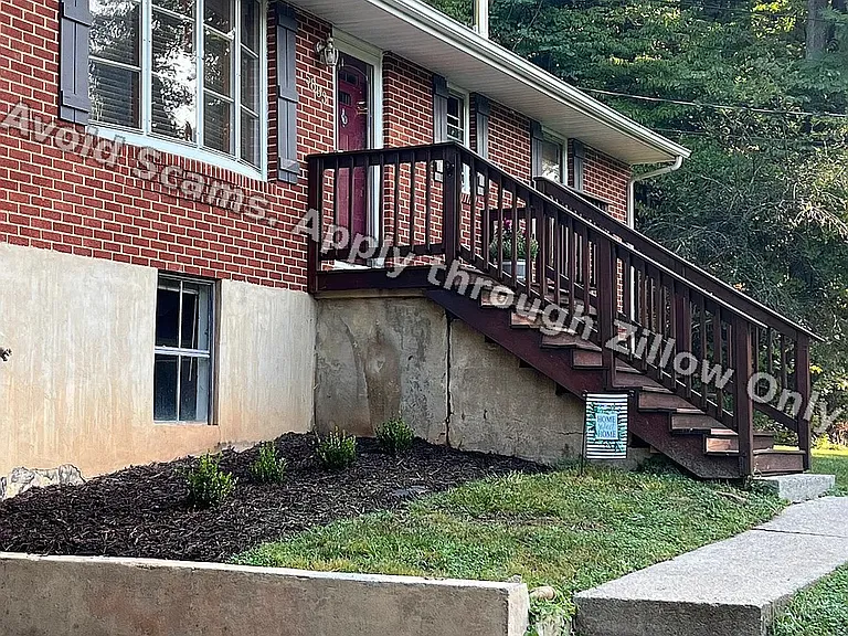5883 Bent Mountain Rd — Photo 1