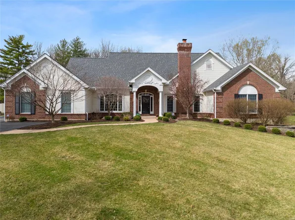 131 N Spoede Rd, Saint Louis, MO 63141