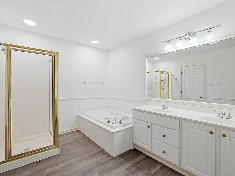 1 Zircon Dr — Photo 23