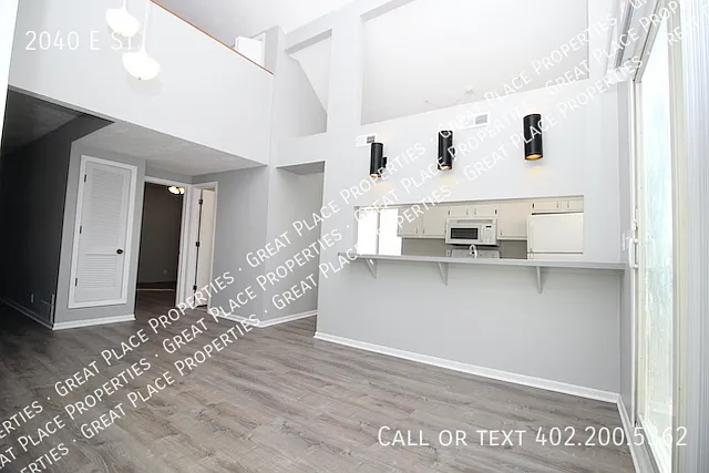 2040 E St — Photo 15