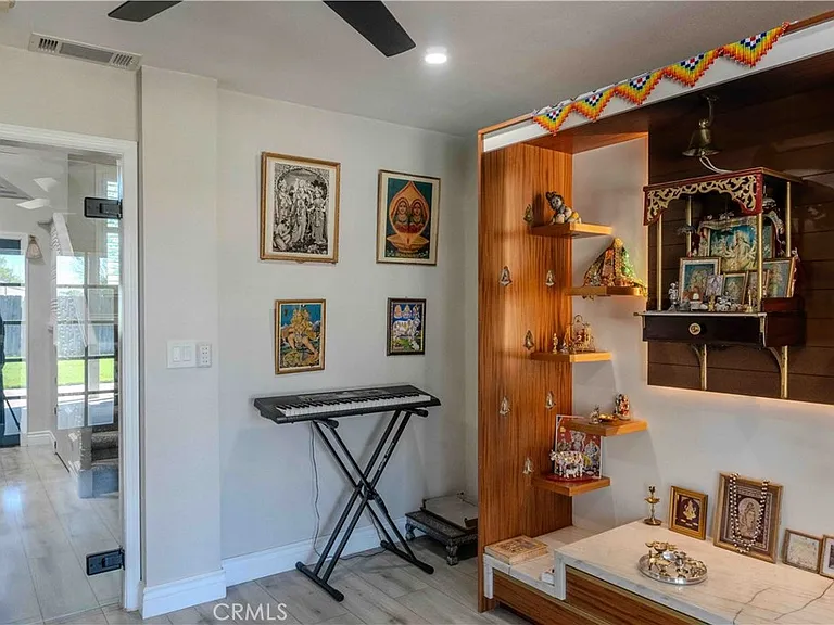 3809 Hanford Ave — Photo 10