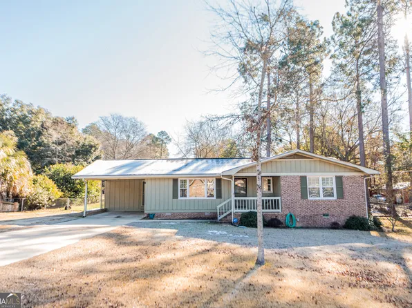 29 Daniel St, Hawkinsville, GA 31036