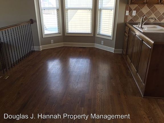 4th image of 10527 Augusta Dr