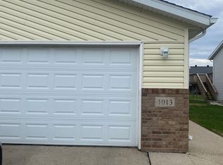 1013 41st Ave W, West Fargo, ND 58078