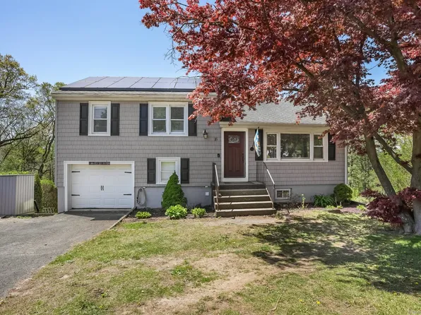 16 Skyline Terrace, Danbury, CT 06810