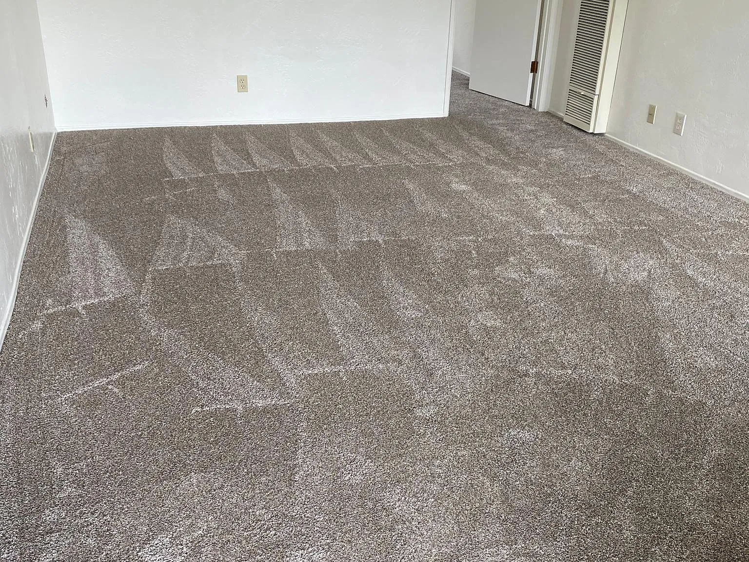 1188 N Cuyamaca St N — Photo 2