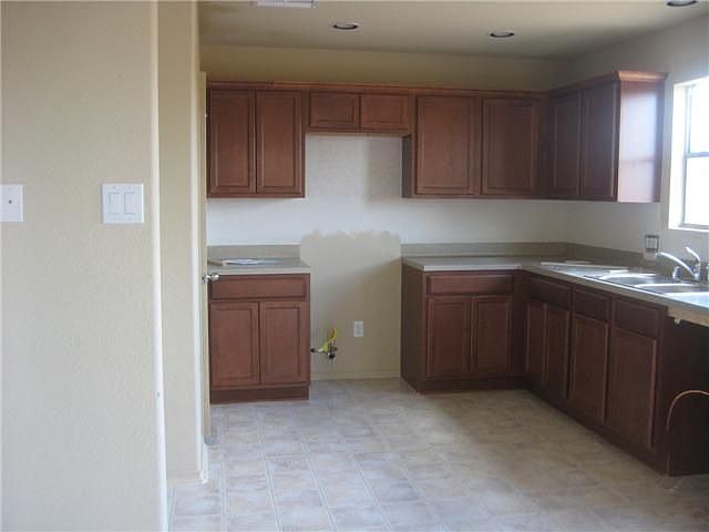 2nd image of 5007 Royal Cypress Dr