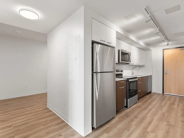 280 Western Ave #304 — Photo 3