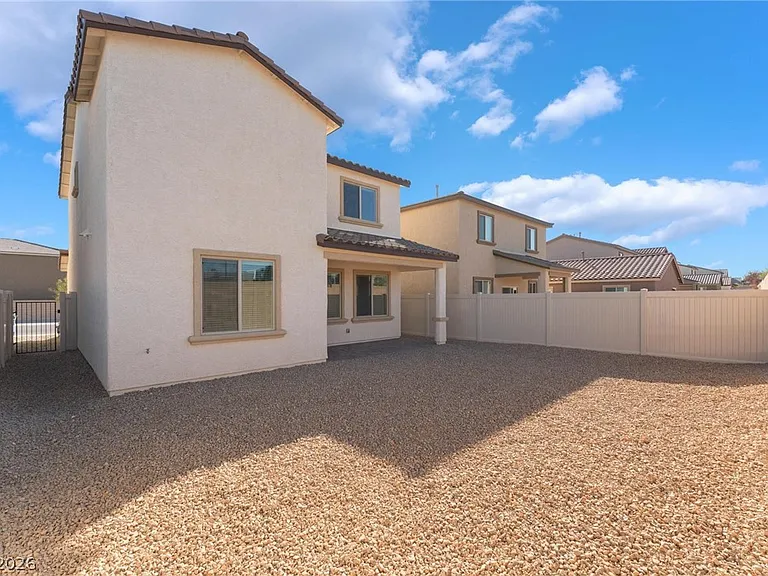 4149 Gold Desert St — Photo 33