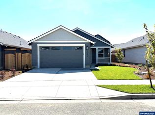 1663 SE Salmonberry Ave, Dallas, OR