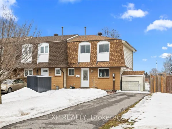 915 Lawnsberry Dr, Ottawa, ON K1E 1Y2