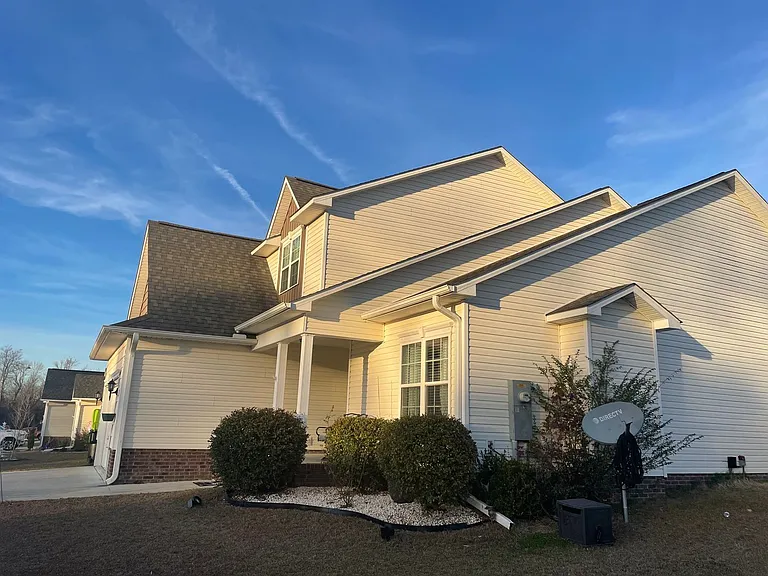 407 Sundown Ct — Photo 3