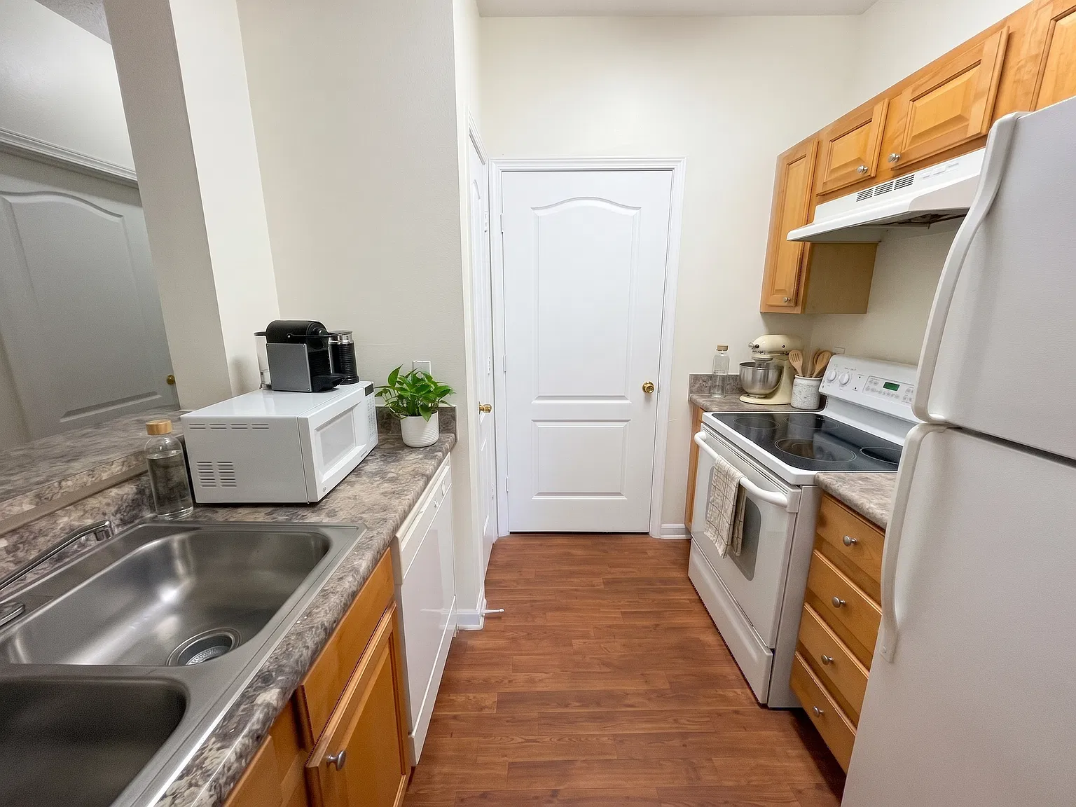 10519 Villa View Circle, #10519 - 10519 — Photo 2