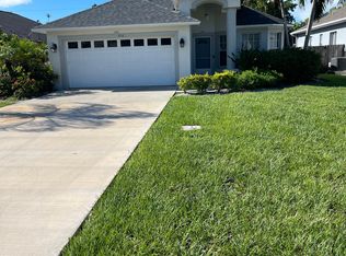 832 106th Ave N, Naples, FL 34108