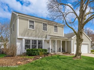 405 Aurora Ct, Vernon Hills, IL
