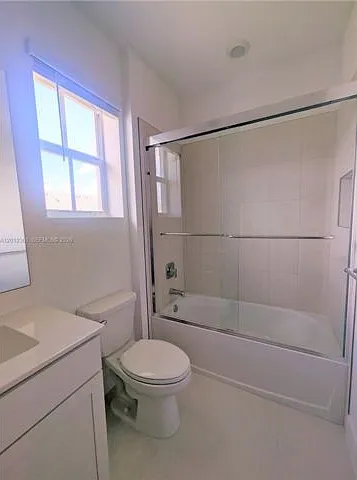 125 SW 171st Way — Photo 4