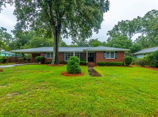 1940 S Trinity Dr, Charleston, SC 29407
