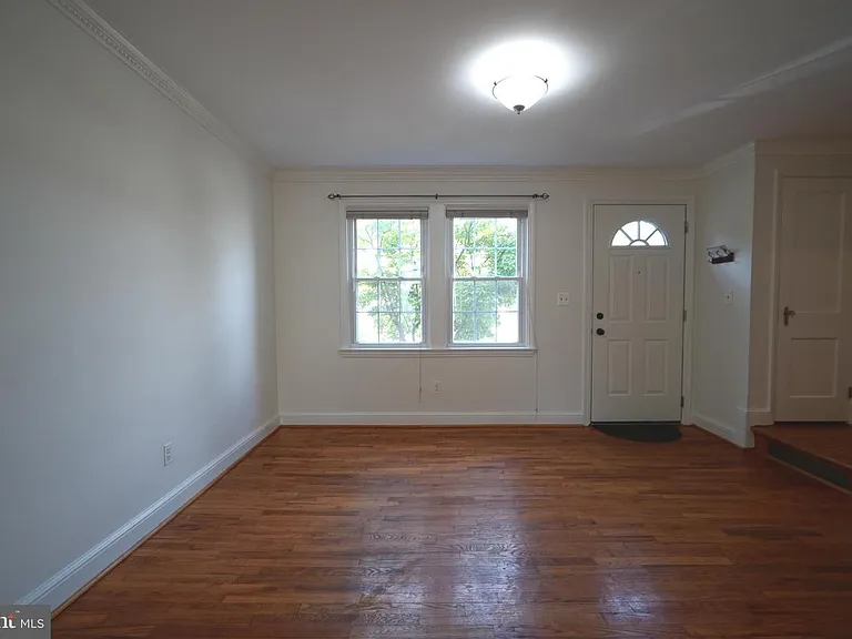 2161 N Brandywine St — Photo 2