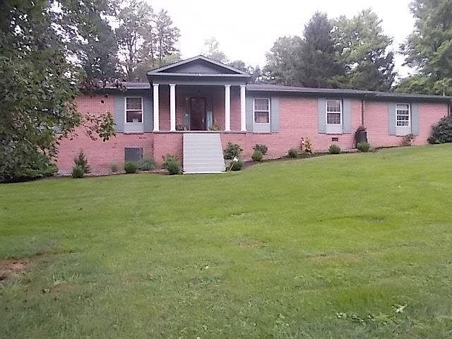 1st image of 130 Travelers Ln