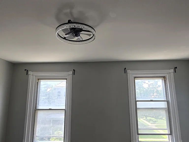 240 E Walnut Ln #3 — Photo 5