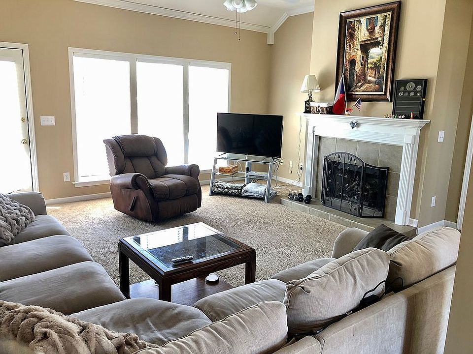 1st image of 1418 Hallwood Ln