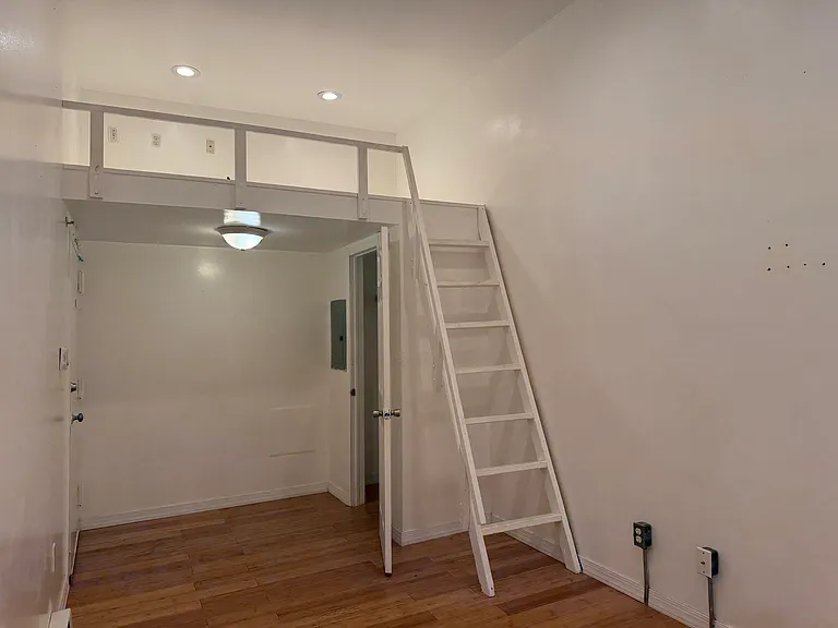 822 N Broad St #2C — Photo 2