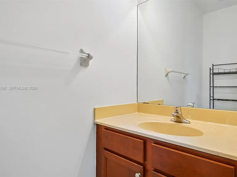 23271 SW 118th Ave — Photo 11