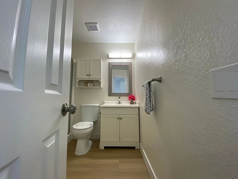 Breakwater Townhomes — Photo 18