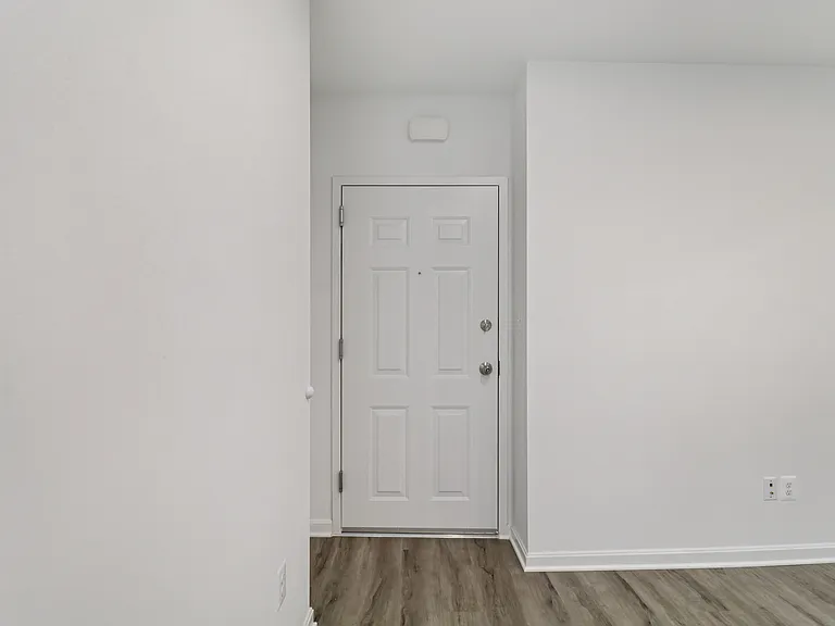 303 Seaton Pl NE #4 — Photo 5