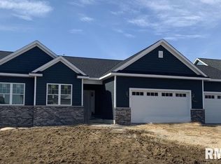 6142 Christie Ct, Davenport, IA 52807