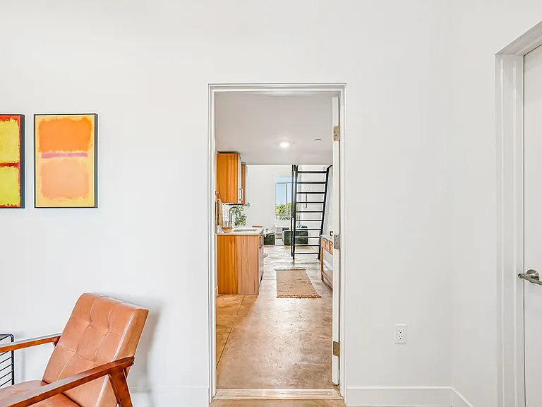 Step Designer Studio Community Living — Photo 43