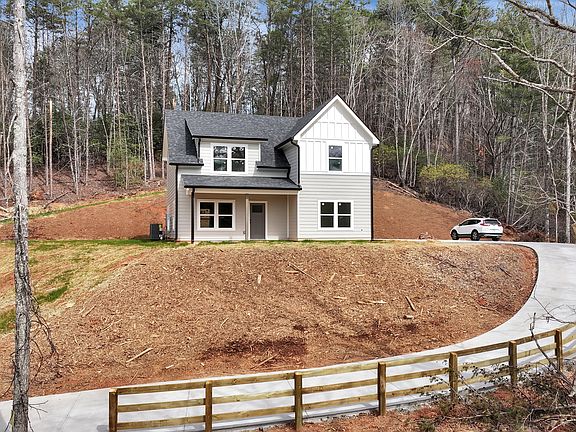 2nd image of 72 Chestatee Rd
