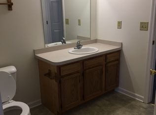 62 Lightning Ln, Kent, OH 44240