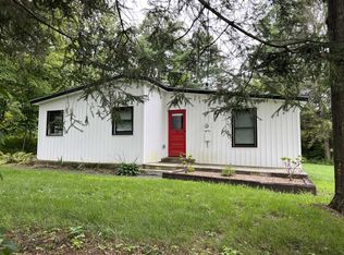 176 Beaver Rd, Red Hook, NY 12571