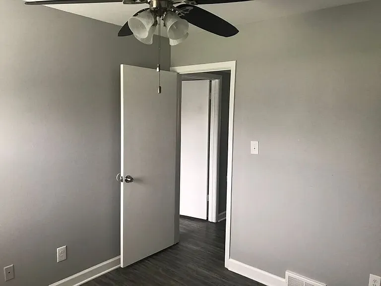 254 Mayfield Ave #B — Photo 8