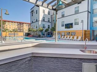 3896 University Center Dr #3-208, Las Vegas, NV 89119