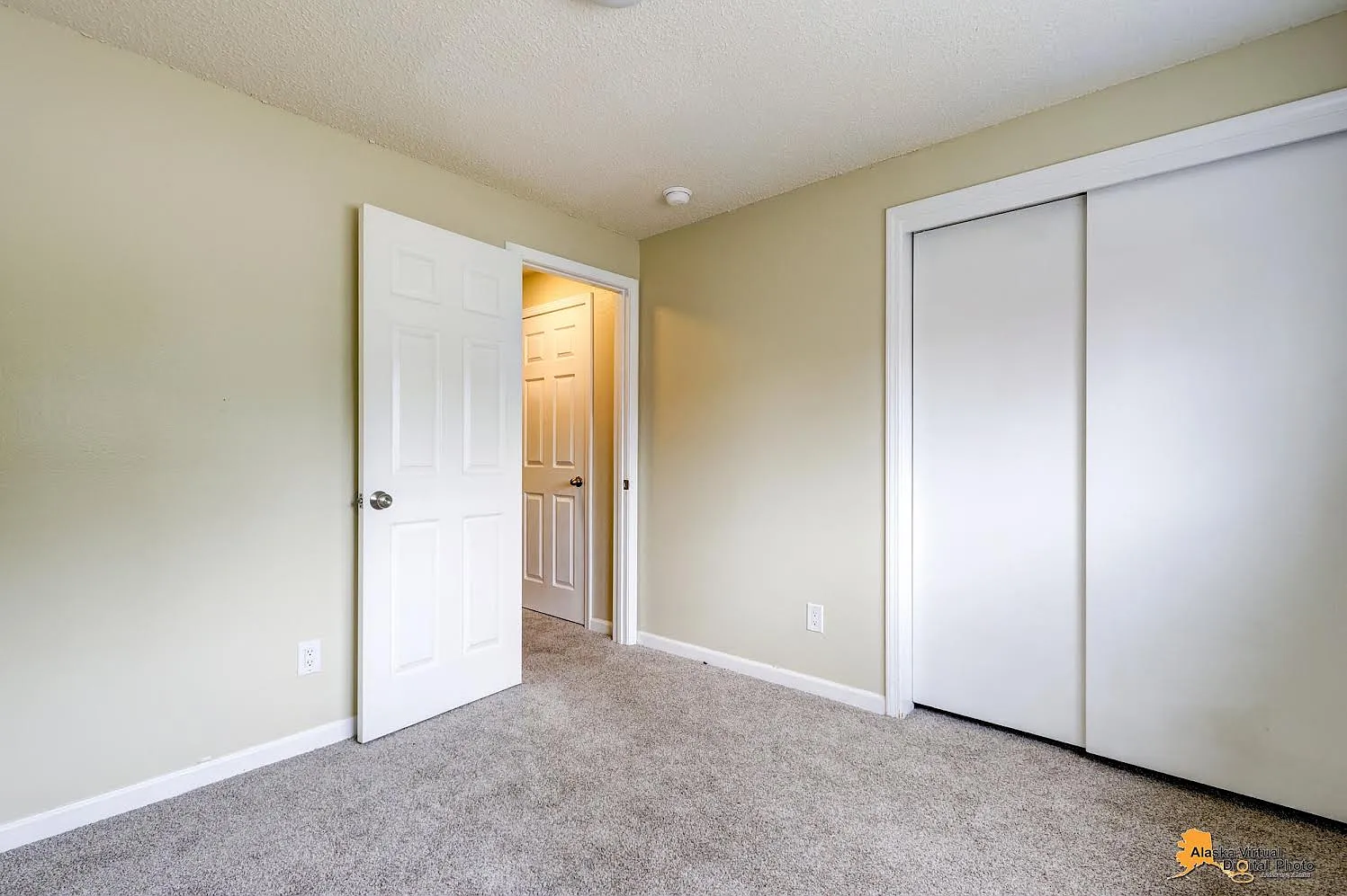 1 bed, 800 sqft, $1,100 — Photo 4