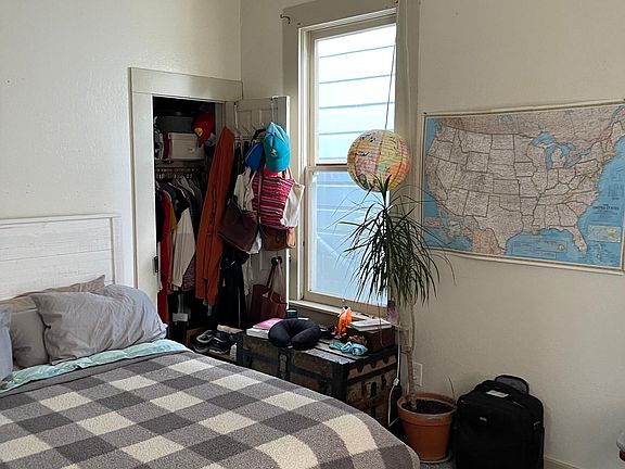 4th image of 221 Monterey Ave APT A