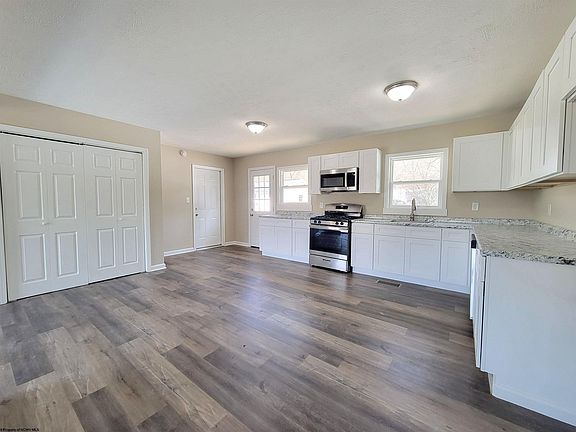 5th image of 14 Pricketts Fort Rd